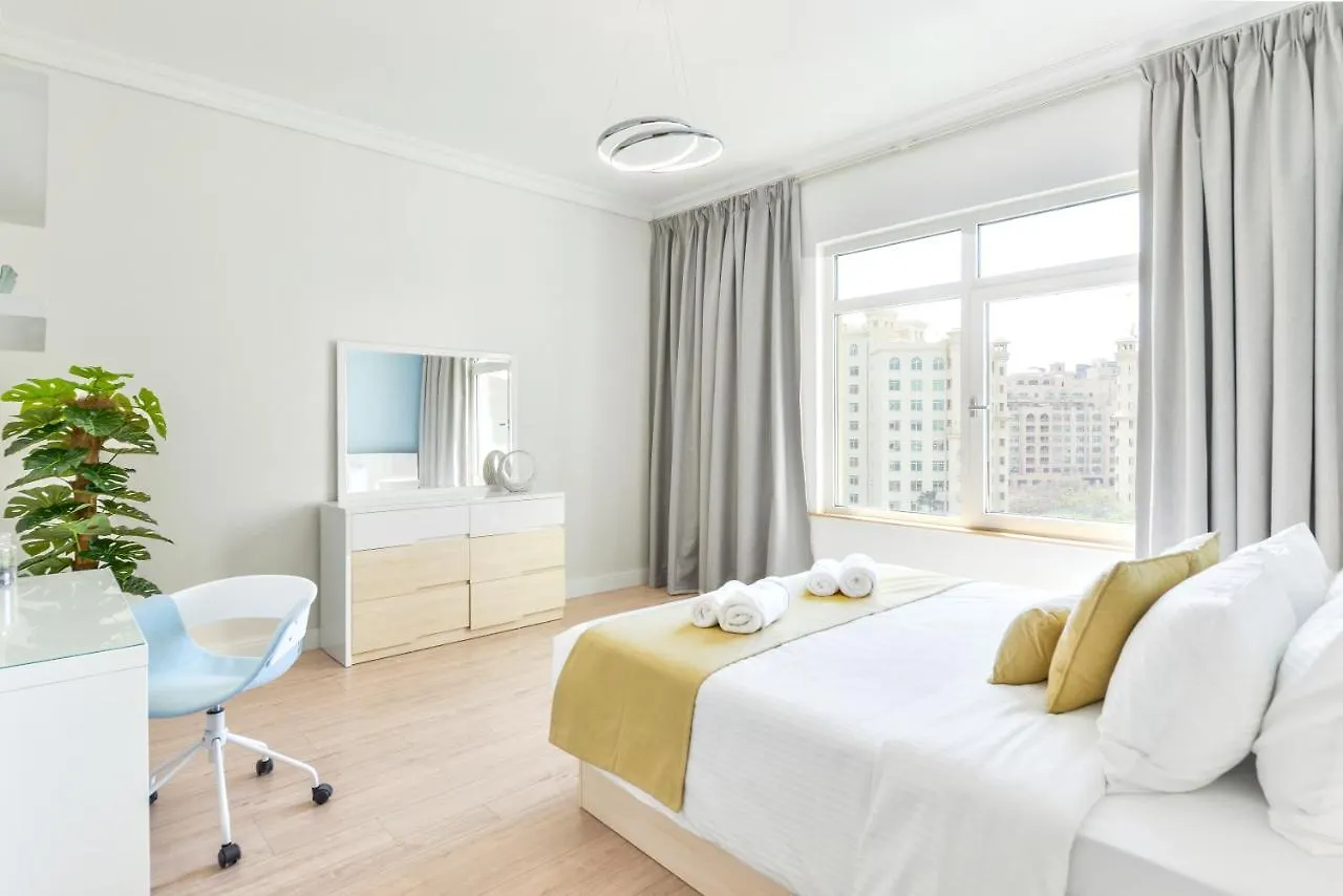 Shoreline - Beachfront Luxury Palm Jumeirah - Free 5* Beach Resorts Access Dubai United Arab Emirates