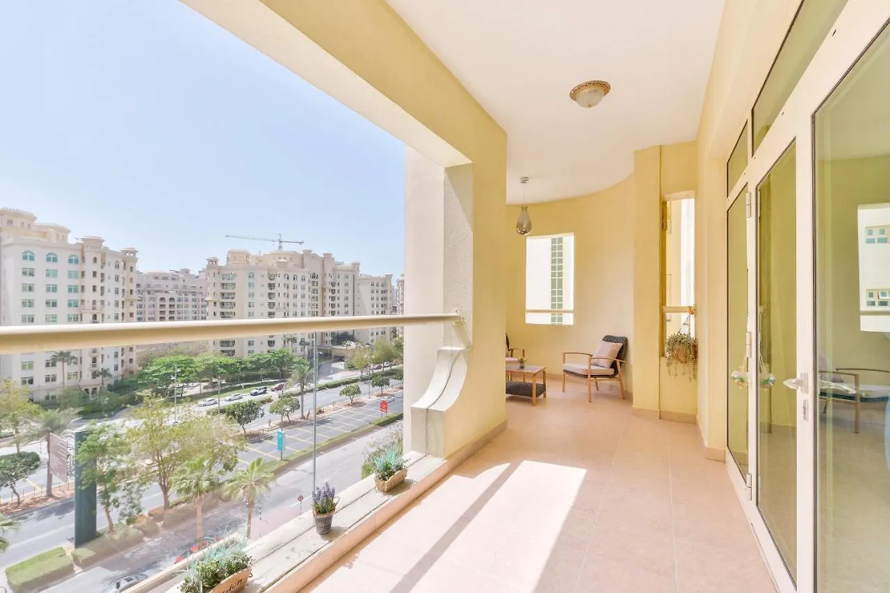 Apartment Shoreline - Beachfront Luxury Palm Jumeirah - Free 5* Beach Resorts Access Dubai United Arab Emirates