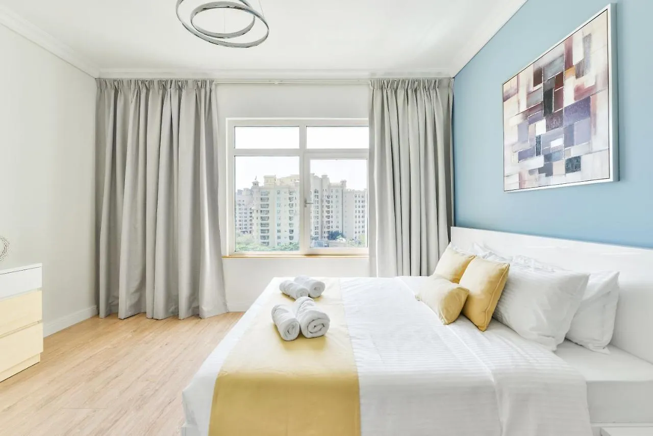 Shoreline - Beachfront Luxury Palm Jumeirah - Free 5* Beach Resorts Access Dubai Apartment